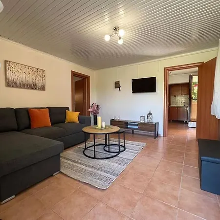 Apartment Daras House *